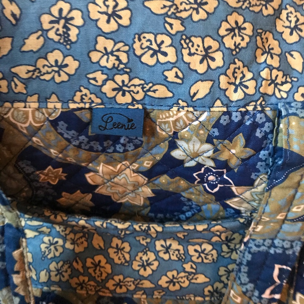 Lenient quilted large bag blue shades